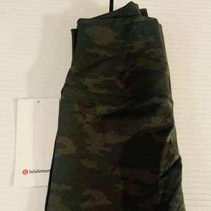 LULULEMON Green Camouflage Leggings High Rise Yoga Pant.
